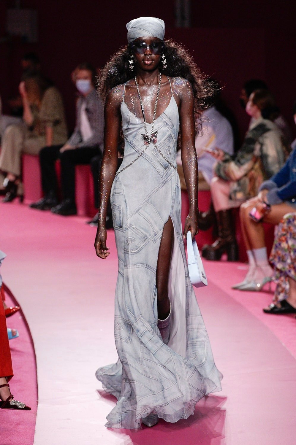 Body Shimmer Is Officially Back for 2026 And It’s Brighter Than Ever